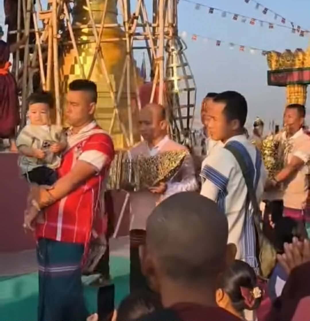 တပေါင်းလမြတ် ကောင်းမှုတော် စေတီတော်များ ရွှေထီးတော်တင်လှူပွဲနှင့် ဗုဒ္ဓဘိသေက အနေကဇာတင် မဟာမင်္ဂလာ အခမ်းအနား